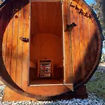 Of Peace, Ljubljana Area Alpesi faház *